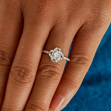 Indlæs billede til gallerivisning Endless Knot Friendship Ring and Necklace