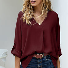 Indlæs billede til gallerivisning Long-sleeved solid v-neck blouse