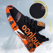 Indlæs billede til gallerivisning Ventilerende sneakers med beskyttende tåkappe i stål