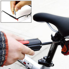 Indlæs billede til gallerivisning 8 Screwdrivers in 1 Tool with Worklight and Flashlight