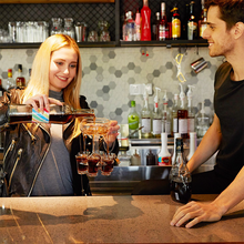 Indlæs billede til gallerivisning Dispenser og holder til 6 shotglas