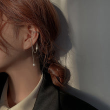 Indlæs billede til gallerivisning Perlekæde manchetørering med kvaster (Kun højre øre)