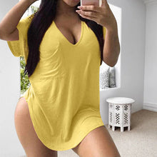 Indlæs billede til gallerivisning Ensfarvet Oversized T-shirt med V-udskæring