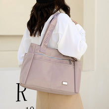 Indlæs billede til gallerivisning Let vandtæt altmatchende skuldertaske