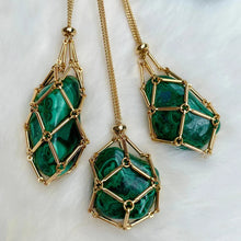 Indlæs billede til gallerivisning Halskæde i krystalsten med ramme