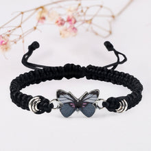 Indlæs billede til gallerivisning Armbånd med sommerfuglevedhæng