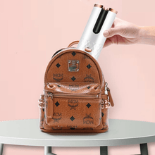 Indlæs billede til gallerivisning Wireless Auto Rotation Curling Iron