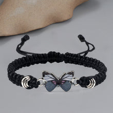 Indlæs billede til gallerivisning Armbånd med sommerfuglevedhæng