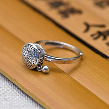 Indlæs billede til gallerivisning Buddhist Tibetan Prayer Wheel Ring OM Mantra Lotus Floral Ring