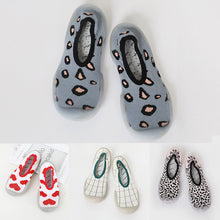 Indlæs billede til gallerivisning Skridsikre, bløde sokker