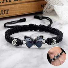 Indlæs billede til gallerivisning Armbånd med sommerfuglevedhæng