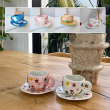 Indlæs billede til gallerivisning Handpainted Flower Ceramic Mug