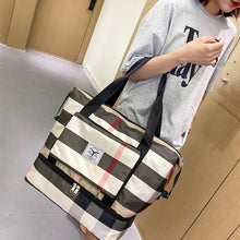 Indlæs billede til gallerivisning Checkered holdall with large capacity