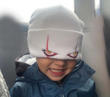 Indlæs billede til gallerivisning Pennywise hue med skræmmende øjne