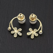 Indlæs billede til gallerivisning Sweet Flower Stud Earrings