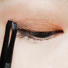 Indlæs billede til gallerivisning Dobbeltlagsklistermærkerulle til øjenlåg i mesh