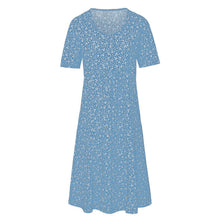 Indlæs billede til gallerivisning Blomsterstrandkjole med rund hals
