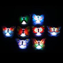 Indlæs billede til gallerivisning 3D LED sommerfugledekorations natlampe