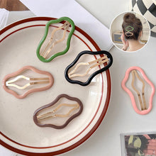 Indlæs billede til gallerivisning Cloud-shaped Hollow Bang Clip