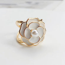 Indlæs billede til gallerivisning Camellia tørklædespænde