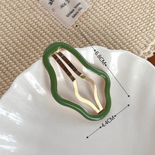 Indlæs billede til gallerivisning Cloud-shaped Hollow Bang Clip