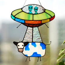 Indlæs billede til gallerivisning Alien Cow vedhæng

