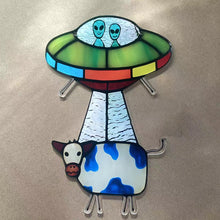 Indlæs billede til gallerivisning Alien Cow vedhæng
