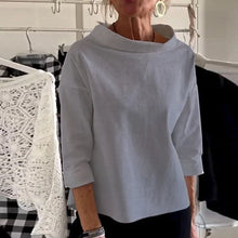 Indlæs billede til gallerivisning Afslappet rullekravetop med brede revers
