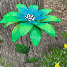 Indlæs billede til gallerivisning Blomsterhavedekoration i metal
