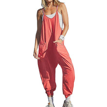 Indlæs billede til gallerivisning Ensfarvet Jumpsuit med V-hals og store lommer
