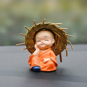 Babymunke-figur med hat i polyharpiks (4stk)