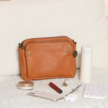 Indlæs billede til gallerivisning Leather Crossbody Bag
