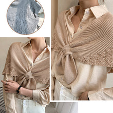 Indlæs billede til gallerivisning Fishtail Mini Knitted Shawl
