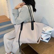 Indlæs billede til gallerivisning Waterproof Oxford Cloth Large Capacity Tote Bag
