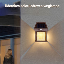 Indlæs billede til gallerivisning Solcelledreven væglampe i tungsten
