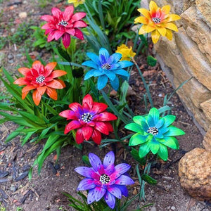 Blomsterhavedekoration i metal