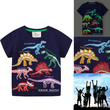 Indlæs billede til gallerivisning Lysende Dinosaur T-Shirt
