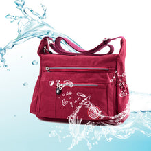 Indlæs billede til gallerivisning Vandtæt nylon skuldertaske
