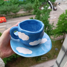 Indlæs billede til gallerivisning Handpainted Flower Ceramic Mug
