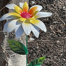 Indlæs billede til gallerivisning Blomsterhavedekoration i metal
