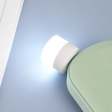 Indlæs billede til gallerivisning USB LED øjenbeskyttelse lille natlampe
