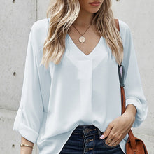 Indlæs billede til gallerivisning Long-sleeved solid v-neck blouse
