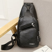 Indlæs billede til gallerivisning Crossbody taske med USB Port (Herre)

