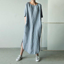 Indlæs billede til gallerivisning Løs kjole med rund hals og midterærme med slids
