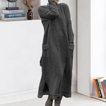Indlæs billede til gallerivisning Lang pullover strikkjole med rund halsudskæring
