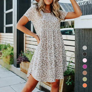 Kjole med rund hals med leopardprint